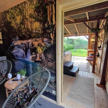 Entre Monts Et Collines B&B Et Spa En Option Eksteriør billede